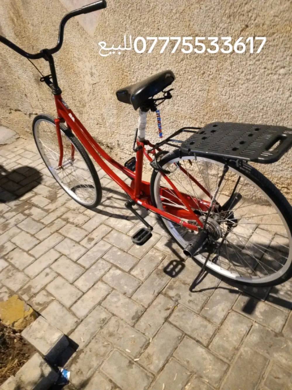 سلام عليكم شباب بايسكل للبيع البايسكل نضيف السعر 120وبي مجال قليل حك الجيه رقم الهاتف/*********** واتساب