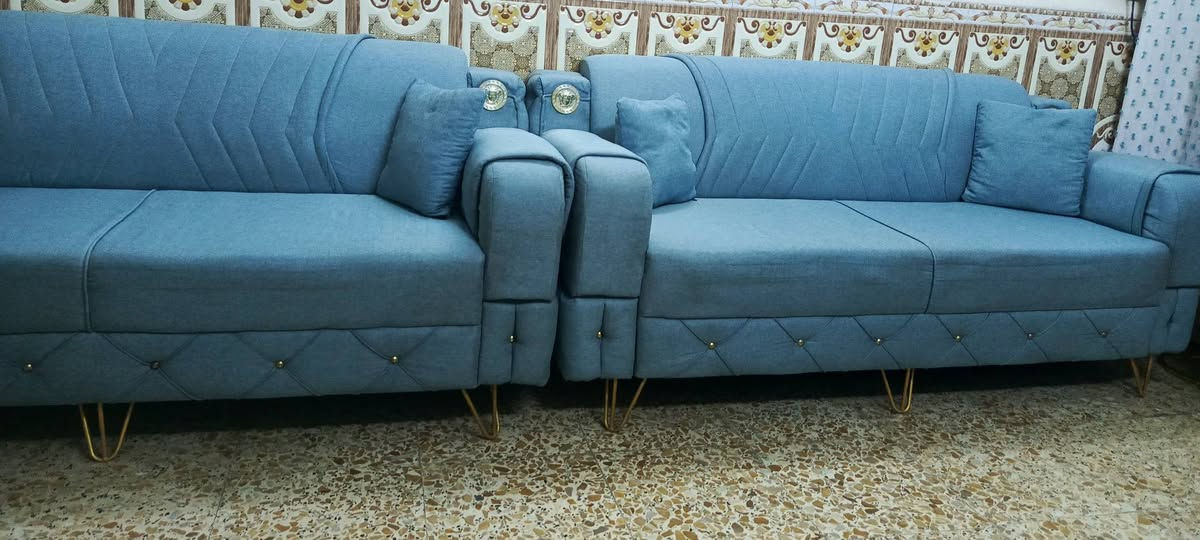 تخم 10 مقاعد مابي اي ضرر جديد سعره 300 وبي مجال سبب البيع اخذ مساحه على استقبال تواصل رقم واتساب ***********
