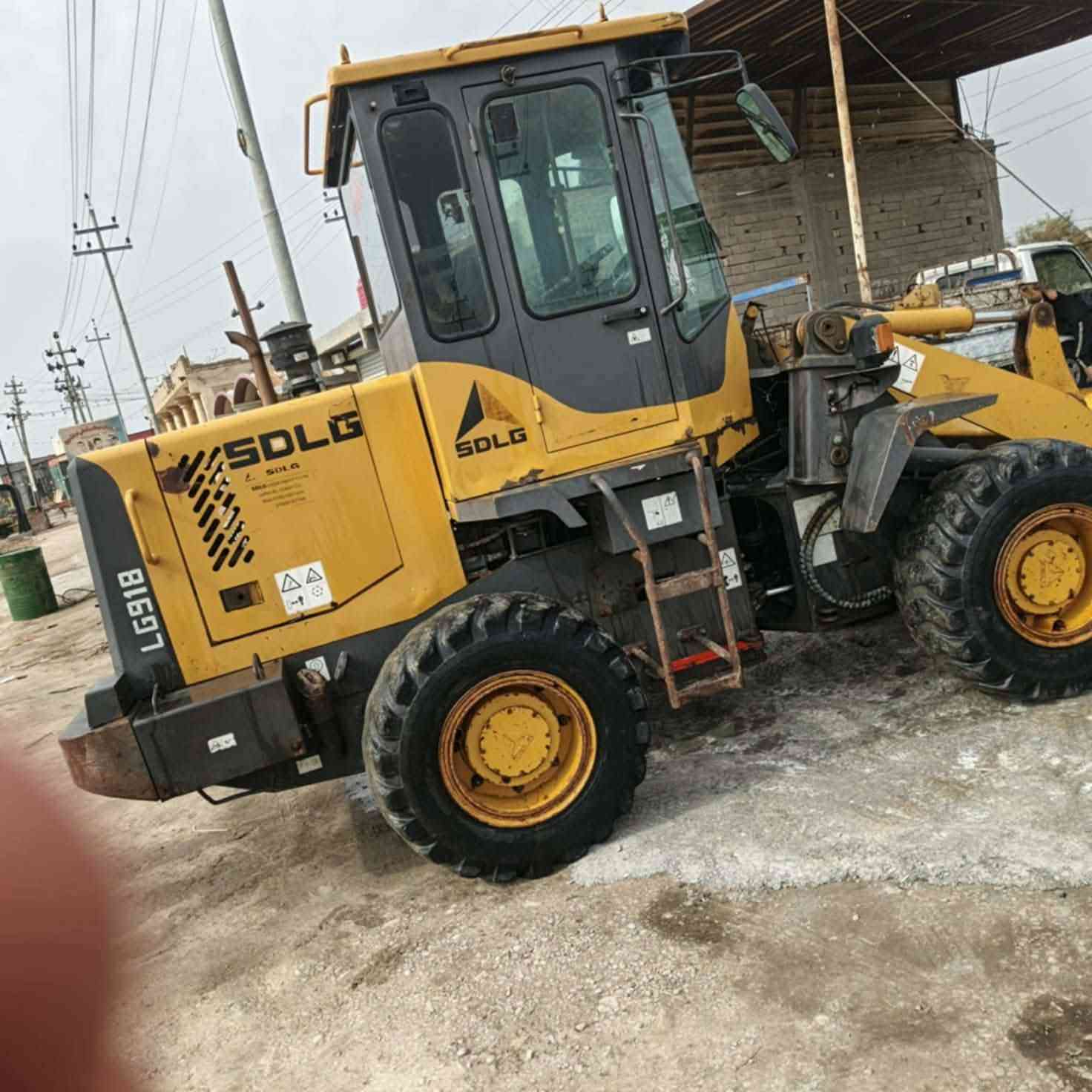 سلام عليكم شفل 918 الجي ٢٠١٣ سعر ١٧٠ وبيه مجال هاذه رقمي *********** مكان المكينه البصره المدينة
