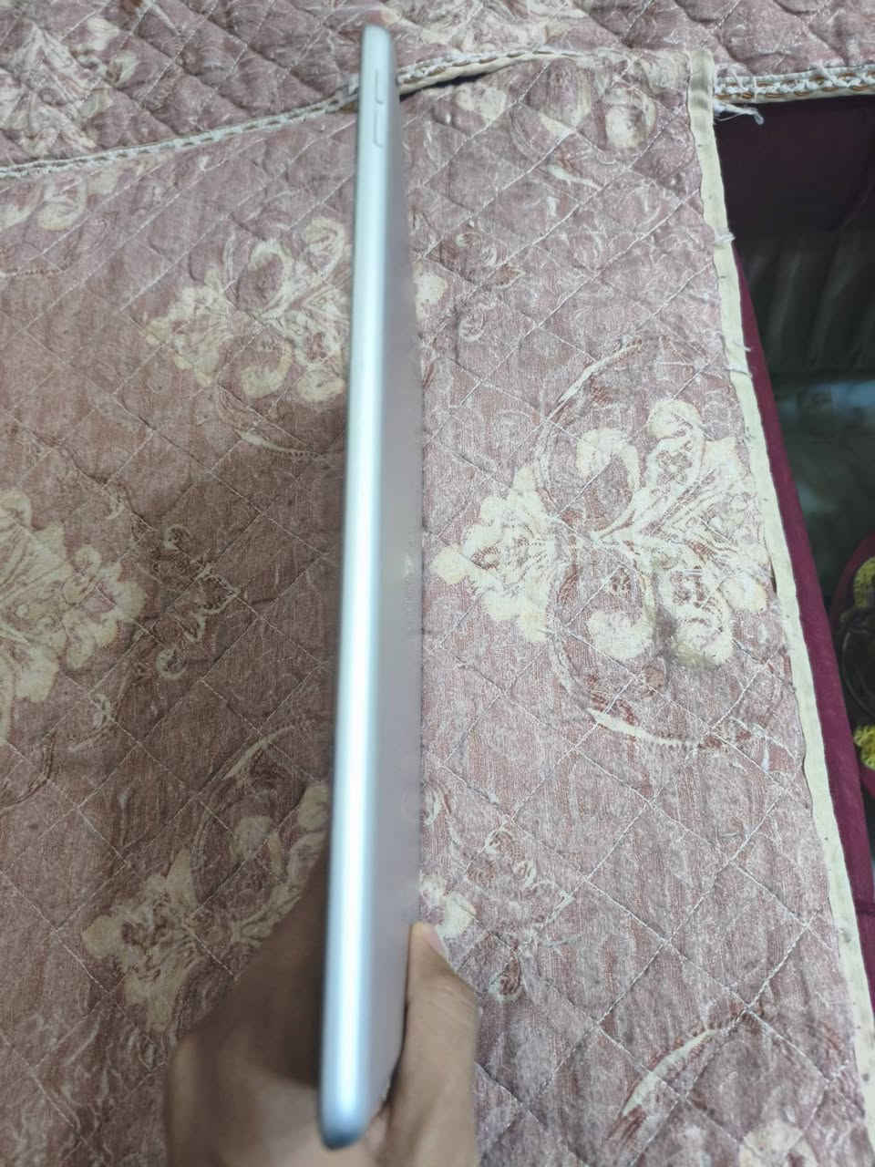 ايباد ٩ • ٦٤ • بطاريه عاليه