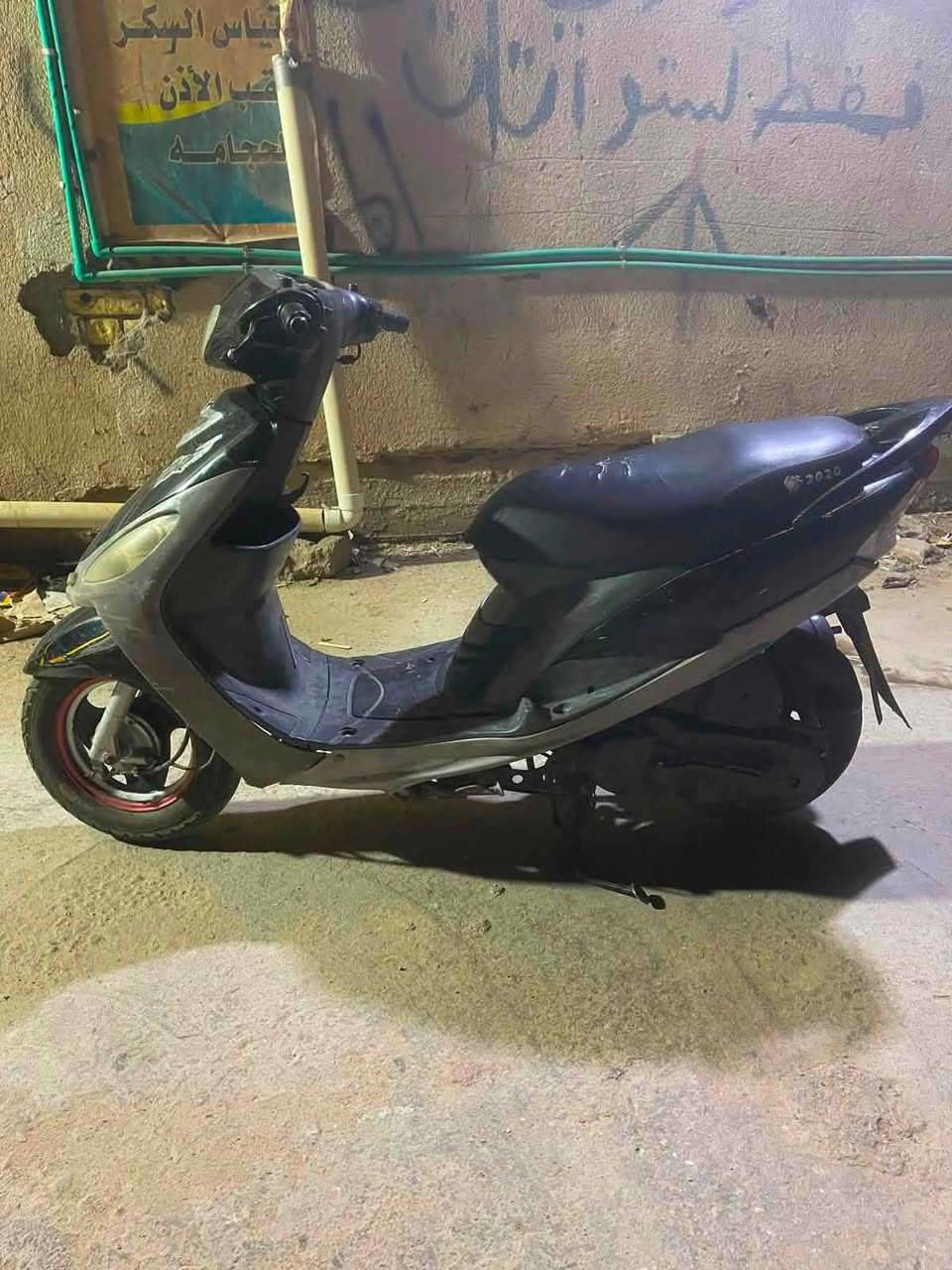 ماكس منغولي ما مفتوحه كلشي شغال بيها سلف كهربائيات شلعه ومكينه خير من الله سعر 600 ناصريه مركز ***********
