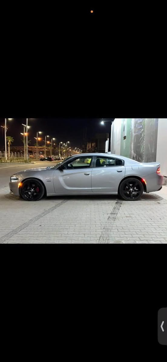 تشارجر R/T • HEMI V8 ٥.٧ • ٨٨٠٠٠ كم