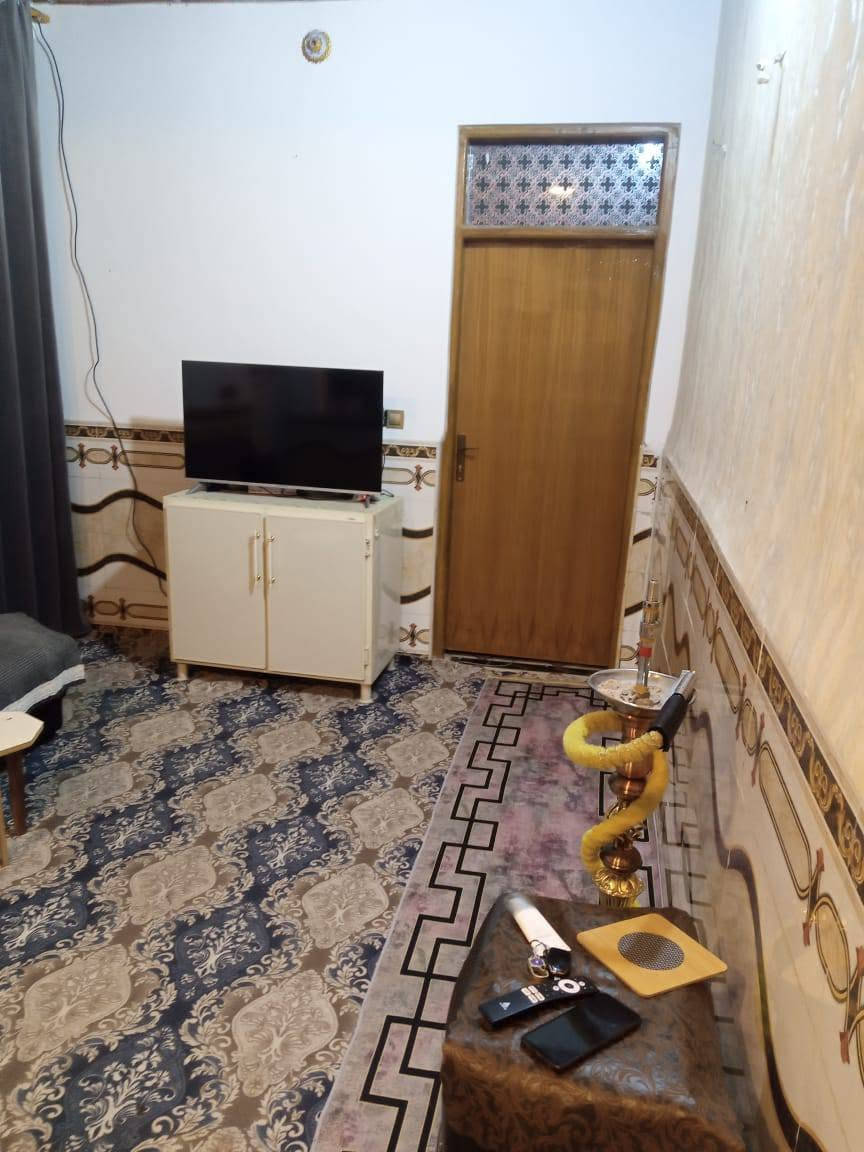🔥لا تفوت الفرصه 🔥

بيت 🏠للبيع المساحه 100 متر حي النداء📌 شارع مجمع بيتي عمود 54 ✅منطقه 52 خلف صيرفه الشرع قريبه جدا عن الشارع العام بناء طابوك اساس وسقف صب كونكريت ✨ #السعر 🤑🤑 مناسب جدا 68 مع المجال يحتوي على 
✅غرفه 
✅صاله 
✅مطبخ 
✅استقبال 
✅حمامات خارجيه وداخليه 
للاستفسار ***********

