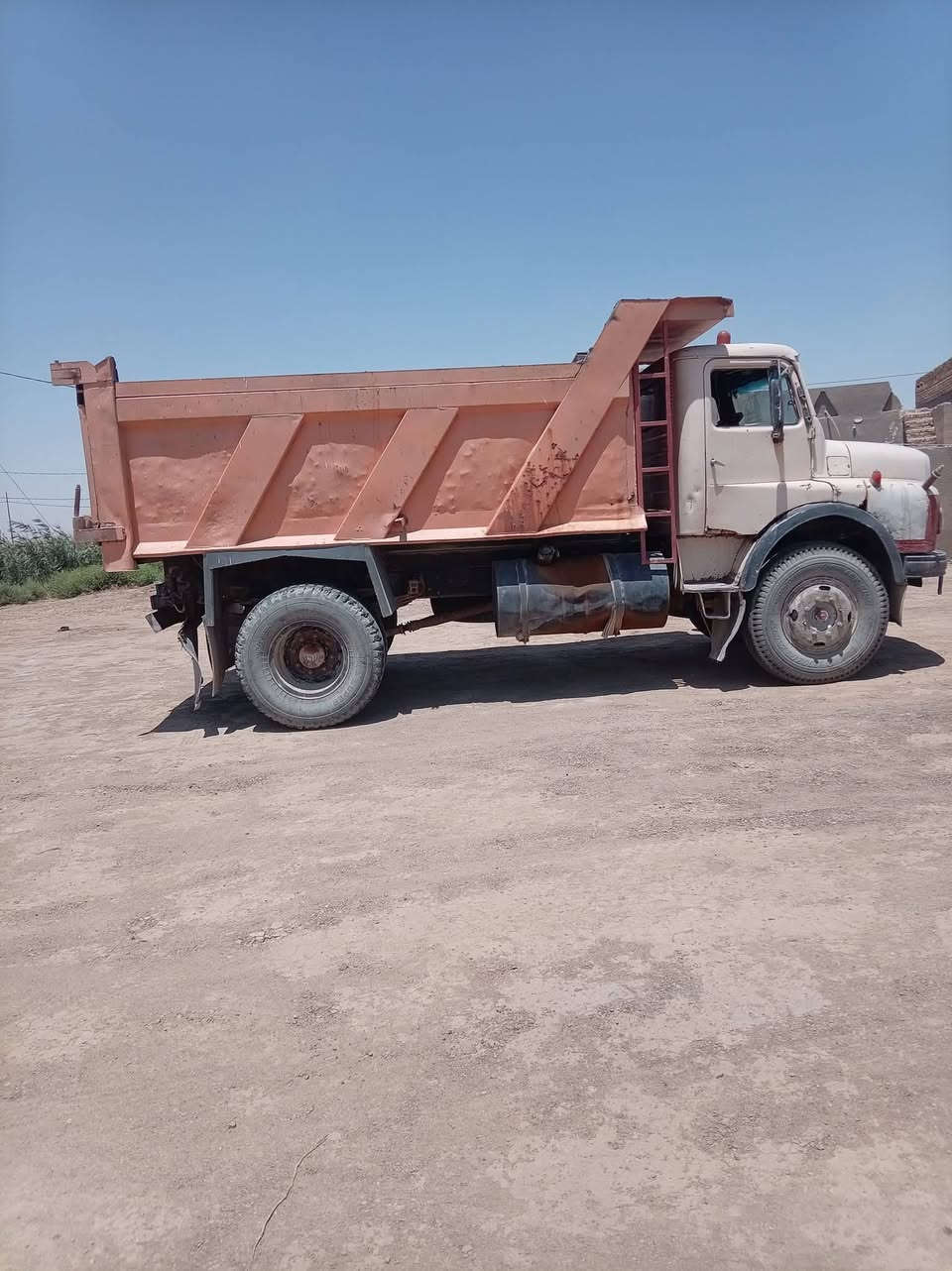 تاته البيع موديل 91 محرك ابو ردين شرط كير شرط شاصي مكفول ***********

