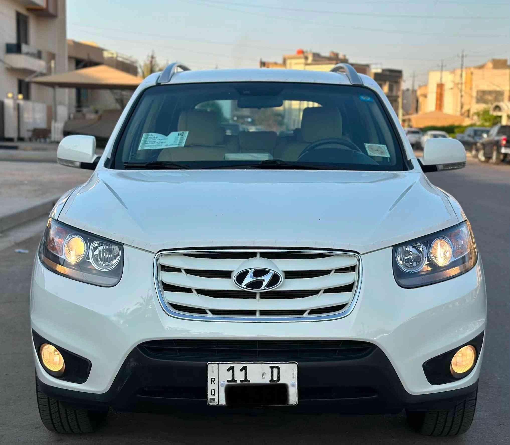 السلام عليكم
للبيع سنتافي ( قطعه نادره ) سياره على جديده جدا كفاله عامه بدون صبغ وبارد وتبديل وشخط ورصعه بشرط حتى دعاميات مالتها بلادي مكفول 

موديل 2012 السياره

مواصفات الشركه العامه بعدها ع وضع شركه كتلوكات فابلون وكبات شركه بيها 

محرك سته سلندر حجم 3500 سبعه راكب ثلاث قطع تبريد تحكم ستيرن فورويل 
ماشيه 38 الف فقط  
للعلم سياره ع ايدي ماخذها  محافظ عليها جدا نضيفه 
 السياره سبير منازل 

رقم بغداد الجديد دولي سنويه مجدده هزه جديده 

سعرها ع رقم تصل ودلل 
***********
اخوان رجاءا شراي جناي يتصل مو شراي ارفع منشور بكلمه يالله
