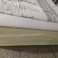 عندي هاي غرفه النوم عراقيه سبع قطع  سعره ميلونين وربع رقم هاتف 0786660...