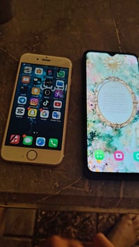 سمسونك A12 ب65 وايفون اس 6 بلادي ممفتوح وشاشه بيه فطر 35قفله بدون عمله...