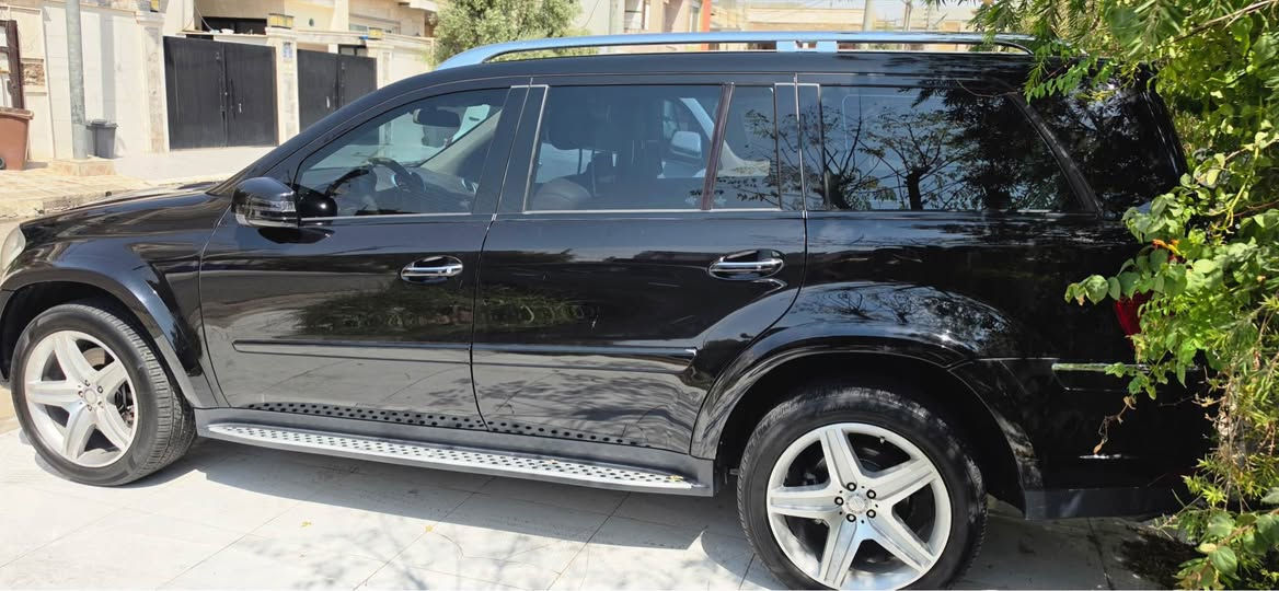 Mersdes benz GL 450 /2012
فول فول مواصفات
گێڕ مەکینە بە شەرت نەکراوەتەوە
تەنها یەک شوختی هەیە باقی هەموی بە شەرتی سۆنەر
3 شاشە
دەبڵی هەوا هەموی مەزبوت ئیش دەکا
١٥٨ هەزار ڕۆیشتوە
سندوق جەگ
گوشین سارد و گەرم
سوکان هیتەر
فوول فوول فوول مواصفاتە 
رقم سەنەوی نوێ بە ناوی خۆم
تحویل وەکالە بە شەرت
سەیارەکە زۆر زۆر نوێیە
***********
*********** أربيل, العراق
