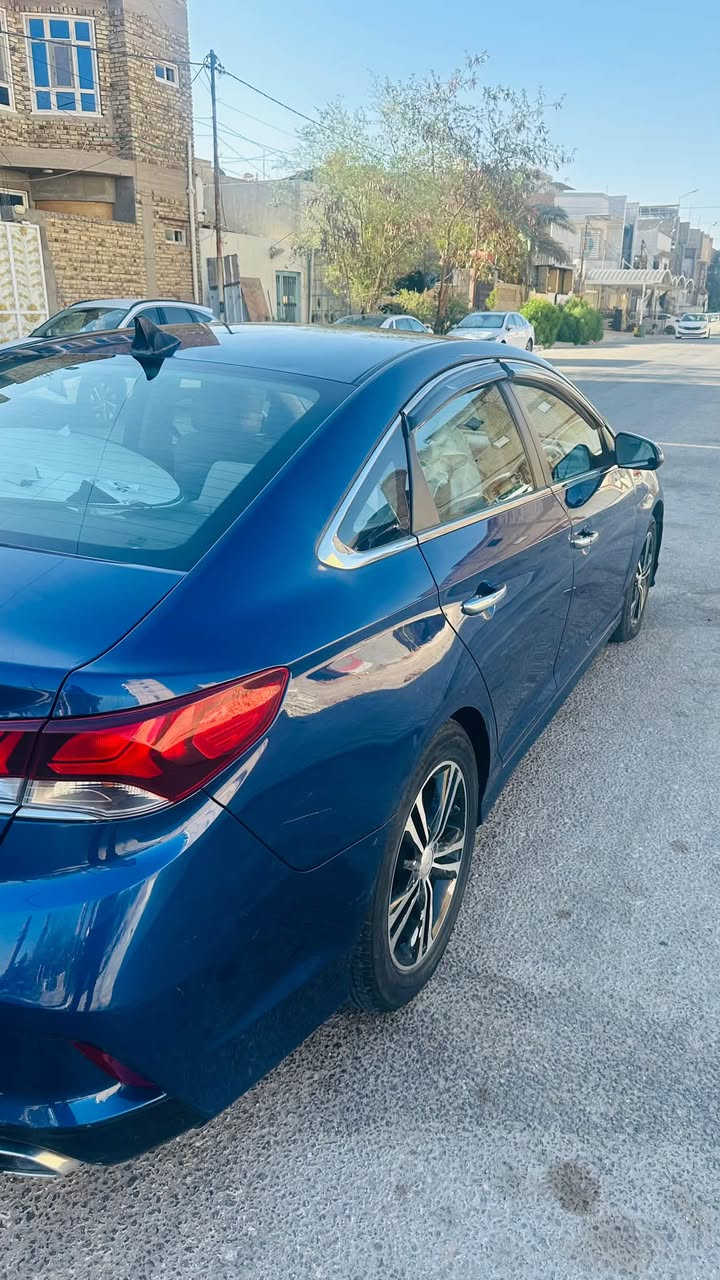 مساء الخير للجميع .. 🙋‍♀️

سوناتا للبيع ..موديل 18
ماشية .. 95 الف mi
رقم الشاصي .. 5NPE34AF9JH607459
مكينة .. 2400 
رقمها اربيل والسنوية لغاية 2029/12/26

كامرة
حساسات
اشارات بالمري 
تحكم ستيرن
كشن السايق كهربائي
لايتات زينون 
..

بيها بنيد مبدل ومصبوغ
وجاملغ امامي صبغ
وجاملغ خلفي صبغ
..

صورة السيارة موجودة ووصور حادث موجودة
وكذلك صور السونار موجودة

السيارة معروضة // 122 ورقة وبيها مجال اكيد 
للاستفسار الاتصال // ***********
