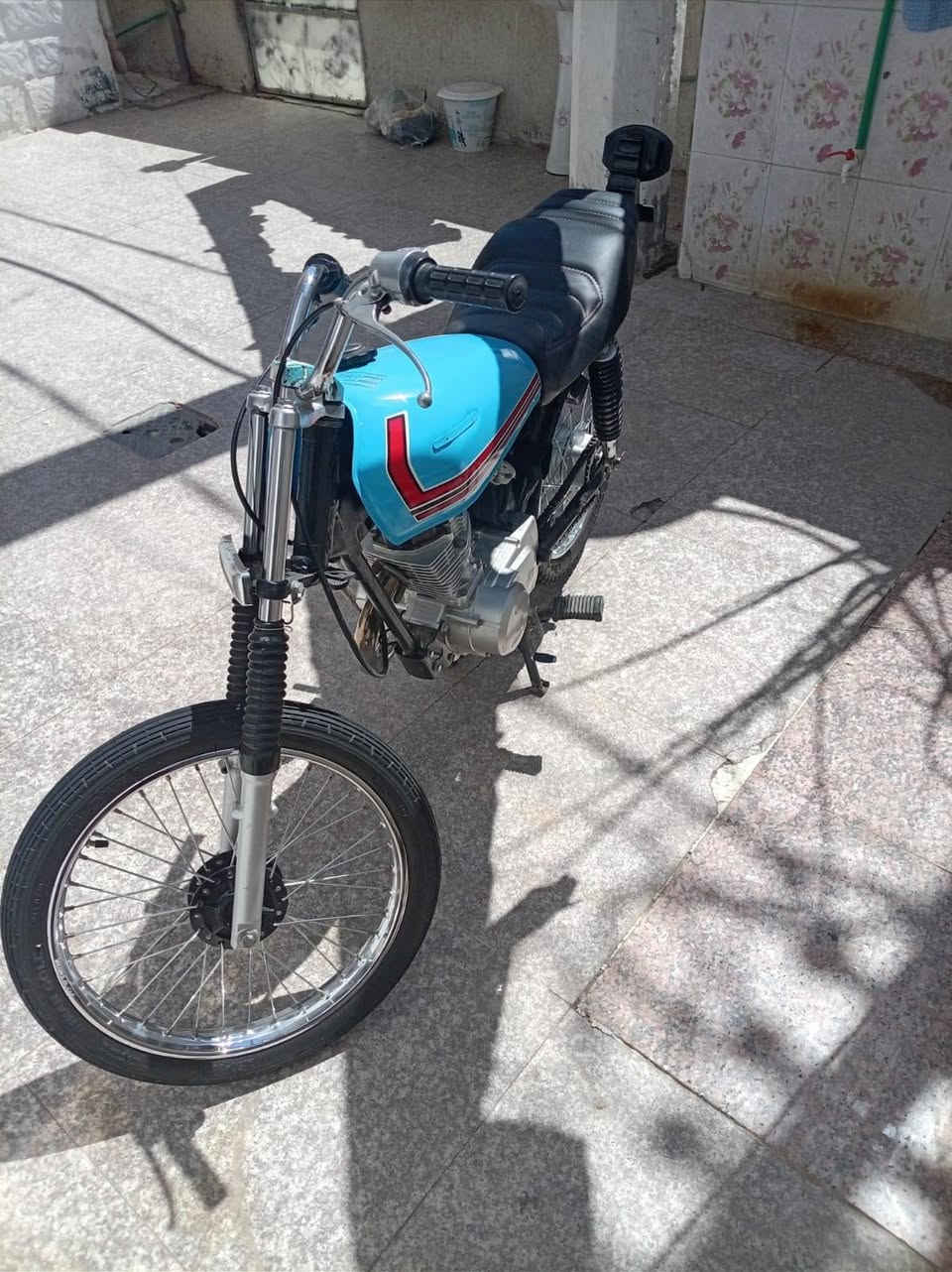 ايراني سيجي نامه محرك ما مفتوح مديل 2025 ادوات
دراجه خير من الله تخبل ما ناقصه اي شي
عنواني بصره جبيله
سعر 550 وبيه مجال 
*********** متواجد
