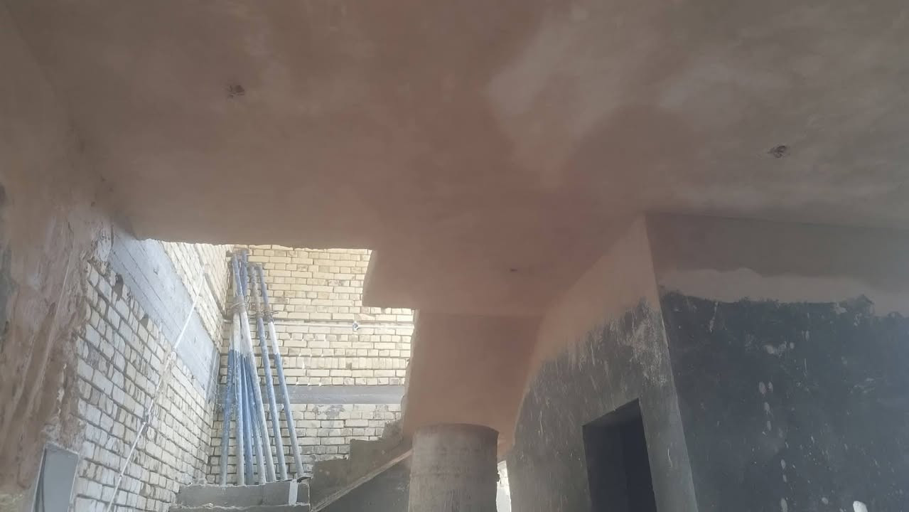 شاهد الله هاذه شغلنه احنه كادر كامل وسعار امناسبه المتر 5اونص اسود وبيض تدللون***********
