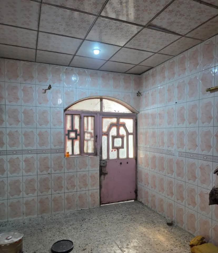 مشتمل ارضي • ديوانية ٩م • حمام داخلي