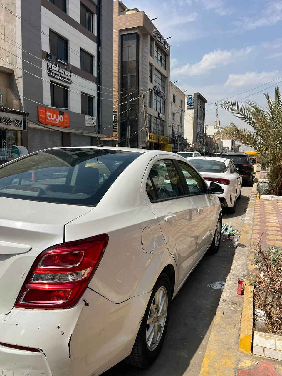 اڤيو سونك 2018 خليجي
السياره رقم اربيل باسمي وتحويل مباشر
السياره سعرها ٦٩ وبيها مجال
بدون ولا قطرة صبغ لكن بيها ملاحظات بالگشر
السياره ماشيه 180000 كيلو

السياره موجودة ببغداد - حي الحسين 
الشراي يتصل وتدللون ***********
