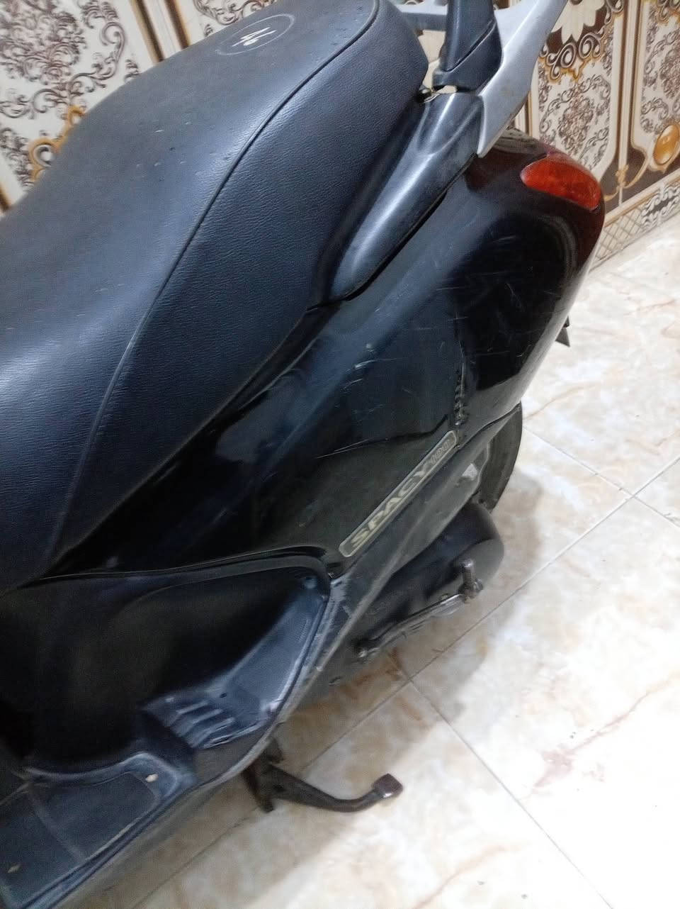 سلام عليكم
دراجه سبيسي للبيع دراجه نضيفه محركه امجفت وبعده على السحك كهربائيات شغاله بس نقصه باتري السعر ٤٥٠بيه مجال العنوان كوت زين القوس رقم الهاتف ***********
