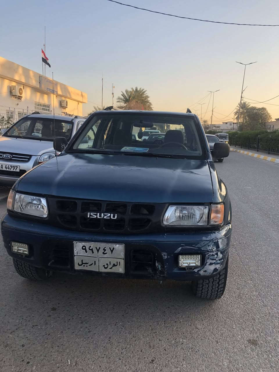 سلام عليكم ازوزه ياباني للبيع محرك vvt 3000 كهربائيات شغاله مصبوغه عام السعر 45 وبيها مجال للاستفسار ***********
