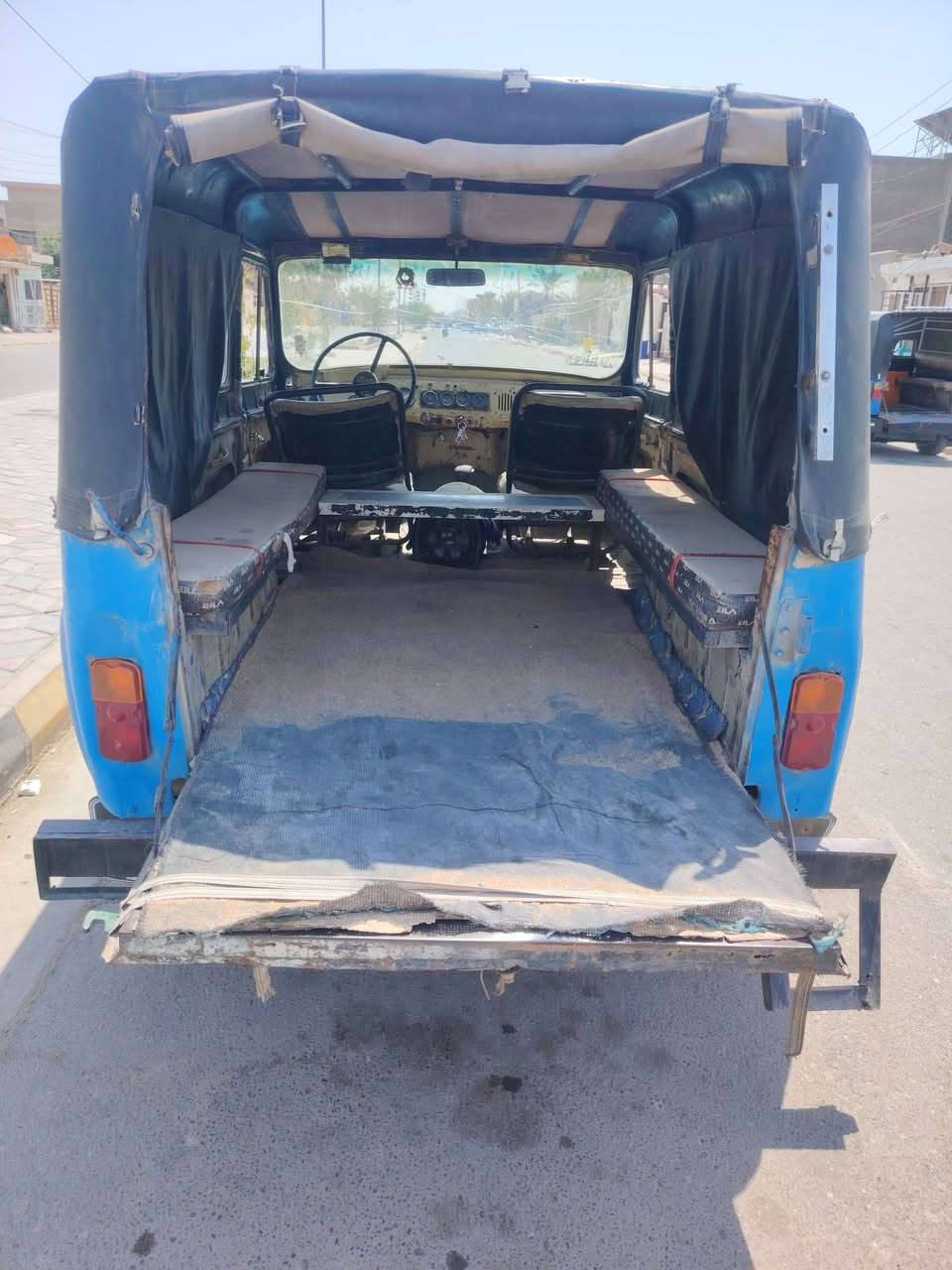 واز 88بدون للبيع مكينه ونجي وكير اتو   إكسل فاره  سياره حلوه مال شغل   شاصي مكفول تايرات نص عمر  صدر جديد السعر 3,500وبيها مجال  شراي اتصل  وتدلل للاستفسار الاتصال على الرقم ***********  المكان واسط الصويره
