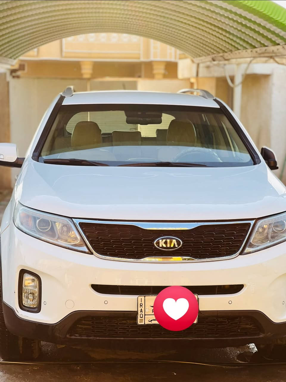 السلام عليكم
سورنتو 2015 خليجية 

ماشية 107 الف

سياره نظيفه بيها بارد اقل شبر بين الباب والجاملغ 

مكينة مكفوله 
7 راكب
كرسي كهربائي حساسات شغاله 

رقمها مشروع وطني بغداد 

سياره نظيفه كلش 

***********
