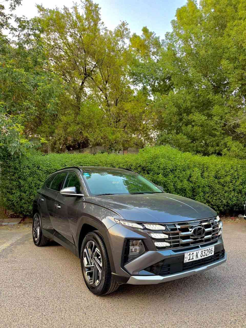 2025 Tucson limited هايبرد
توسان لمتد هايبرد اعلى مواصفات
  وارد امريكي 
رقم بغداد هزة جديدة
ضرر بسيط  جداً جداً الجاملغ الامامي جهة اليسار مبدل اصلي نفس اللون ونفس الكود من تدخل سونار يطلع بس مفتوح الجاملغ وبارد وتكحيل بحافة البنيد فقطط 
باقي السيارة كفالة عامة 
❌بدون صبغ❌
❗️بدون ايرباك بدون ايرباك بدون ايرباك ❗️
السيارة جديدة  واخت الزيرو بعدها 
ماشية 15 الف ميل 
1- محرك 1.6 توربو هايبرد  
2- بانوراما 
3-اربع كامرات امامي وخلفية وجانبية بالمرايات 
4- حساسات امامية وخلفية ١٢ حساس
5- رادار امامي وجانبي وخلفي نقط عمياء 
6-تتقدم وترجع بالبصمة 
7- كشنات جلد اسود وكهرباء الاماميات 
8- تبريد وتدفئة كشنات امامية وستيرن تدفئة وكشنات خلفية تدفئة 
9- كير تعليك و شفتات ستيرن 
10-خزن كشنات
11-لايتات عدسات تختلف عن العادي
12- صندوق كهرباء ومن تقترب منة يفتح  
13- داتا شو تعرض على الجامة الامامية 
14- سستم صوت Bose مع دمام بالصندوق
15-اوتو هولد
16- مساعدة النزول من المنحدرات 
17-شاحن تلبفون واير ليس 
18-حساس قراءة العين 
19-الوان داخلية تتغير ١٠ الوان بيها 
20- انارة داخلية led 
21-شحن تايب سي 
22- ويل كب حجم ١٩ 
23- شاشة كبيرة ابل كار بلي واندرويد اوتو 
السيارة جديدة ومابيها اي نقص مسويلها بولش ونانو 
وبيها ارضيات حوضية رزلاين 
مكان السيارة بغداد البنوك او حي سومر شارع المدارس

السعر 220$ وبي مجال بسيط 

*********** بغداد, العراق
