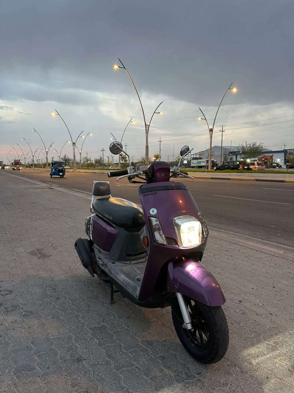 بوليس مسطره • شاشه ماي • لايت زنون