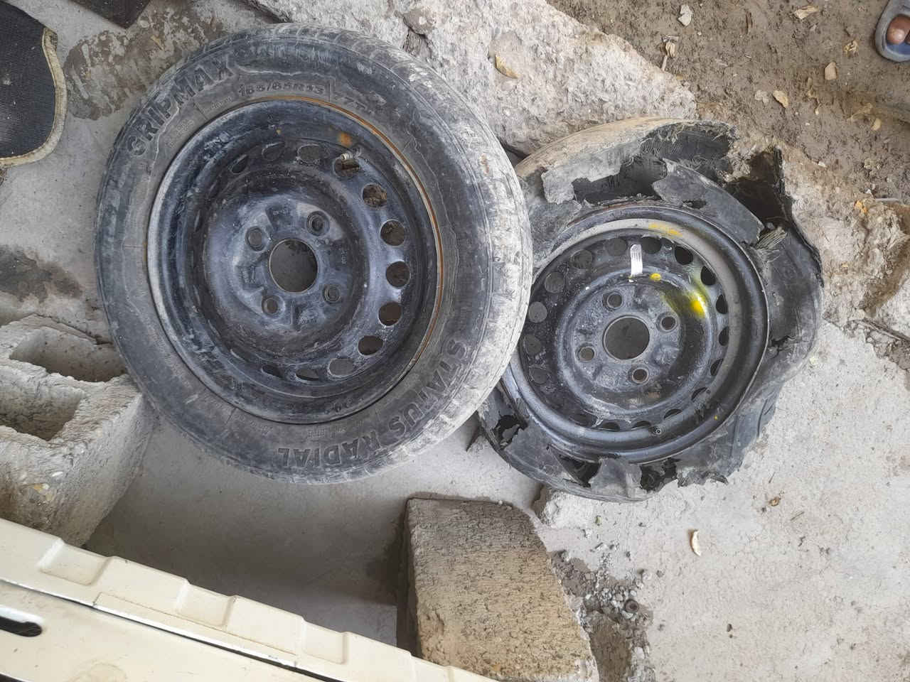 سلام عليكم قراض سايبا
دوسات ثنين وهلالات وقبق شاصي 60الف قفل. + كيجات مال 12 بلاديه 35 + وياله الواحد ب5 الف+ سيباية سايبة ب25الف+ مصطره مال نوزلات ب5الف 
 وبيهن مجال مكاني بغداد  جسر ديالى رقمي ***********بي واتساب ***********
