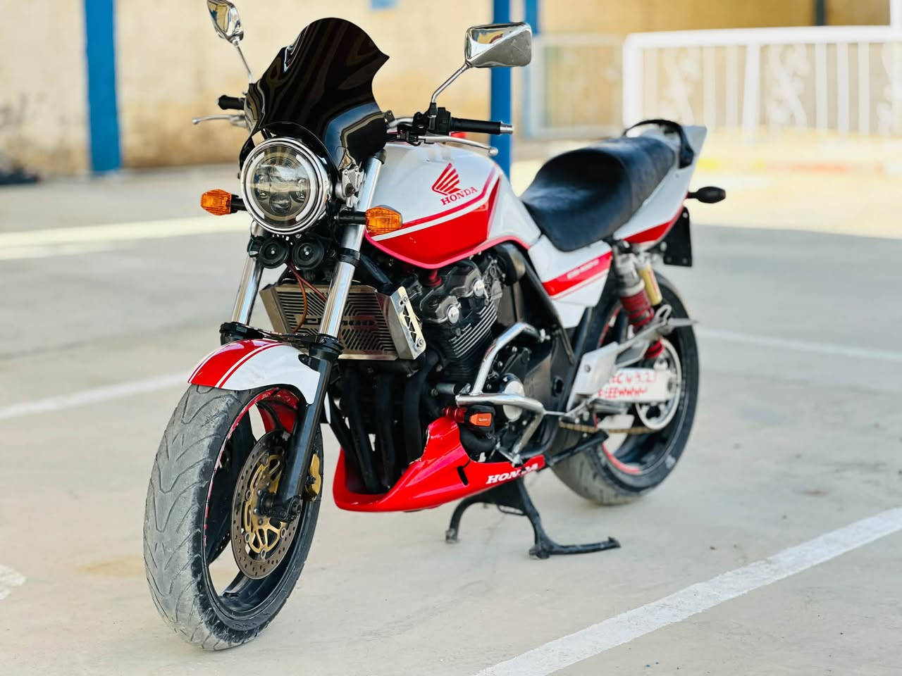 سلام عليكم اخوان للبيع سي بي فور 400 جيل ثالث سكيورتي هايبر كفاله  ليبل واحد مديل ٢٠٠٦ السعر 17 وبي مجال
  
العنوان ديالى_خان بني سعد 

تفاصيل أكثر خاص او الرقم***********
