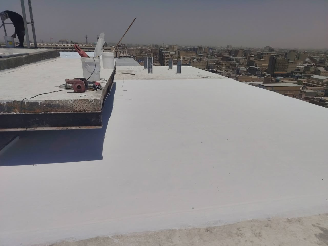 مستعدين لعمل العوازل المائيه لل للأسطح والحمامات بعمل احترافي وضمان ٥ سنوات وبأنسب الاسعار احمي بيتك شمنتظر
للتواصل  ***********  واتساب
