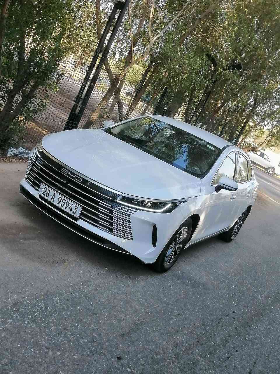 السلام عليكم
للبيع B Y D
ديستروير موديل 2025
ماشيه 15 الف الكلي 
اللون ابيض
الرقم نجف
معروف مواصفات الدستروير والارغب بين كل فئات ال B Y D
مايحتاج اذكر المواصفات معروفه والي يحب يستفسر اني بالخدمه
السياره كفاله من الحادث والفتح والتبديل والحالوب والبارد
مكان السياره نجف كوفه
السعر 127 $
19600000 عراقي
للتواصل خاص او على الرقم ***********
متوفر واتساب
