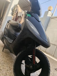 ماكس عدله • أسود • ختم واحد