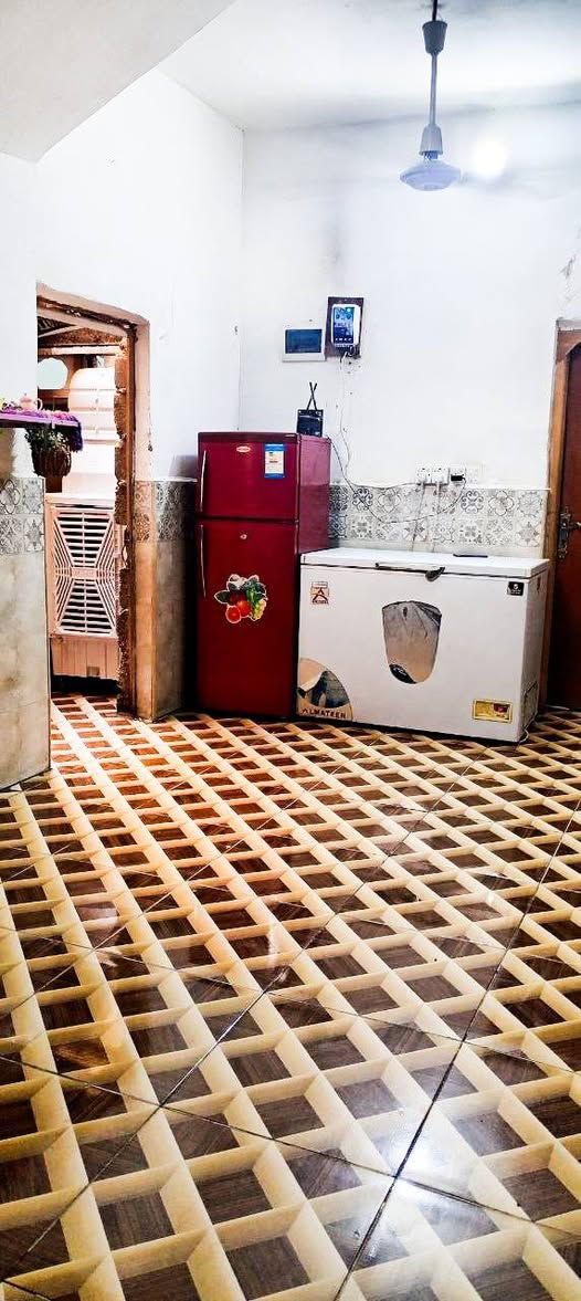 بيت للبيع المساحه 100متر طابق ونص متكون من استقبال وصاله ومطبخ وغرفه نوم جوه وفوك غرفه نوم وصاله كلش كبيره وصحيات داخلية وخارجية
الموقع خلف مدرسة امل الاجيال الشارع التبليط الفرع المقابيل المولده
للاستفسار خاص او على الرقم***********
