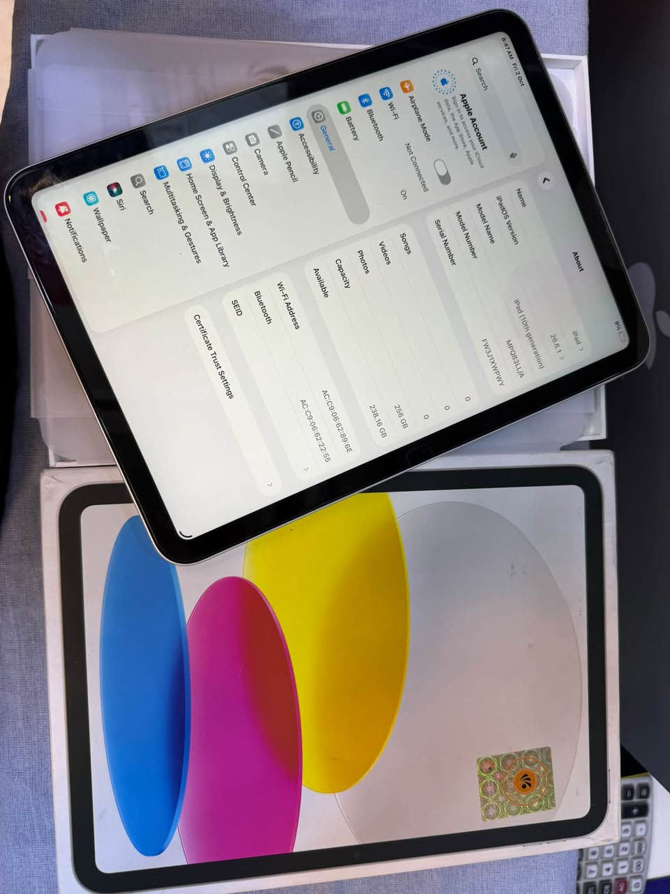 Apple ipad 10.9 - 256
ايباد 10 ذاكرة 256 ضمان شركة عين الفهد الجهاز
كارتونة وغراض كاملة 
السعر 400 الف قفل من الاخير 
بي شوية عواج بالشاصي 
بطارية 87 
نظافة 95% 
عنواني زيونة 
متواجد واتساب 
***********
