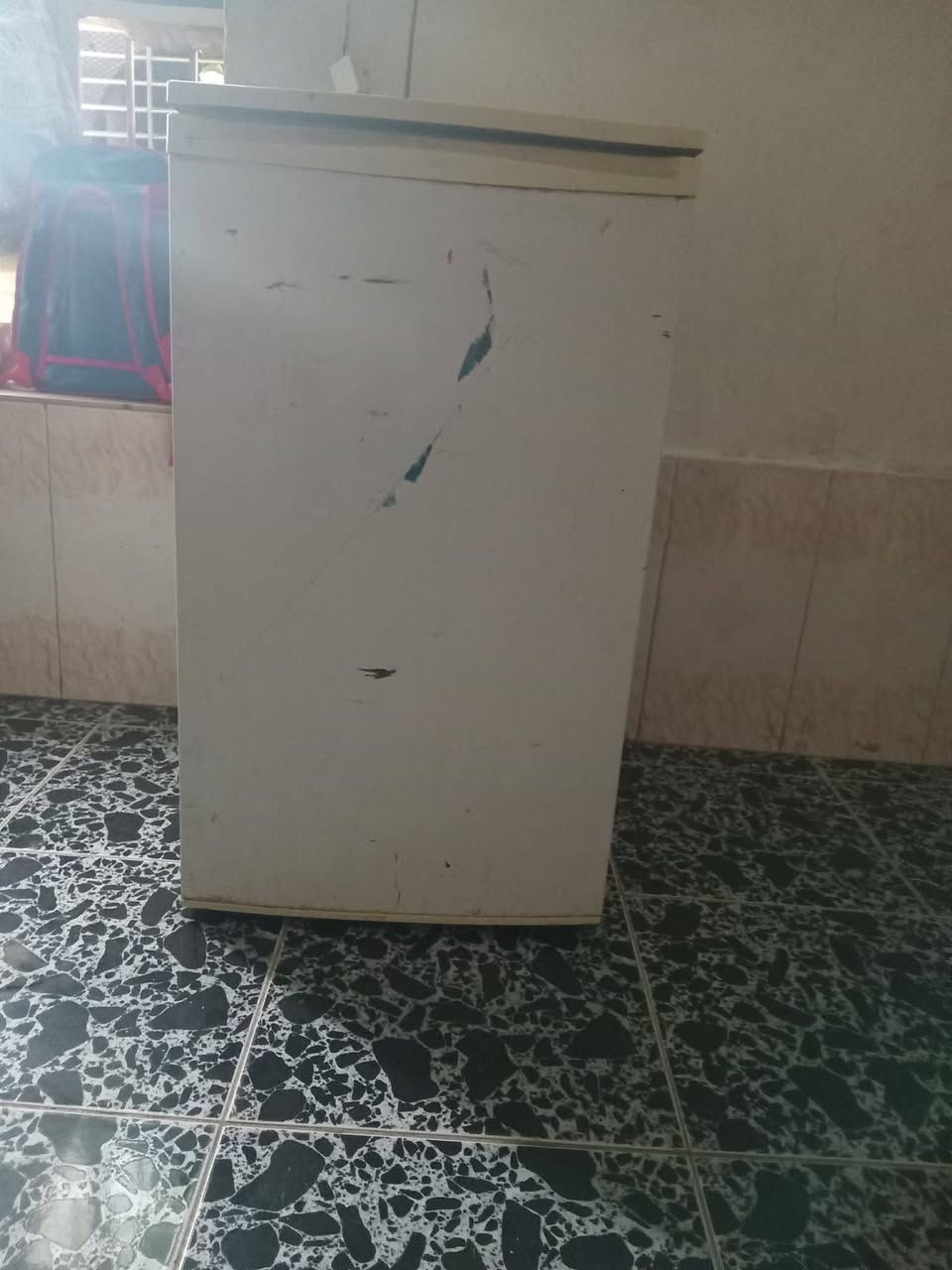 ثلاجة صغيرة • تجمد حيل زين