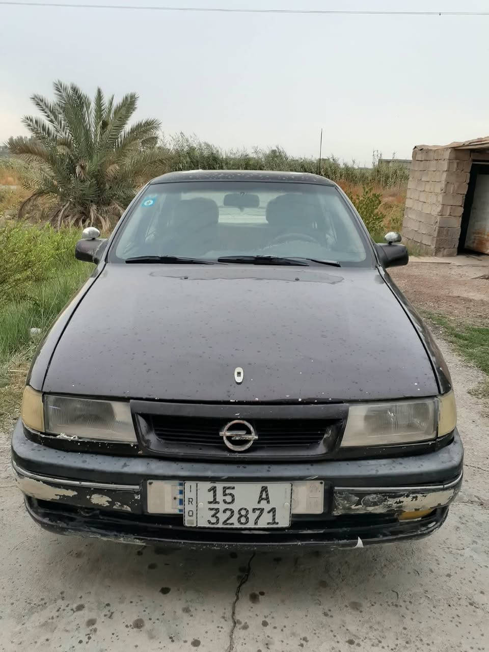 حجم ١٨٠٠ • ١٩٩٣ • تاجي