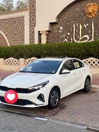 للبيع كي ثري موديل 2024 فول السعر 137مواصفات vipفتحه شاشه كامره اماميه...