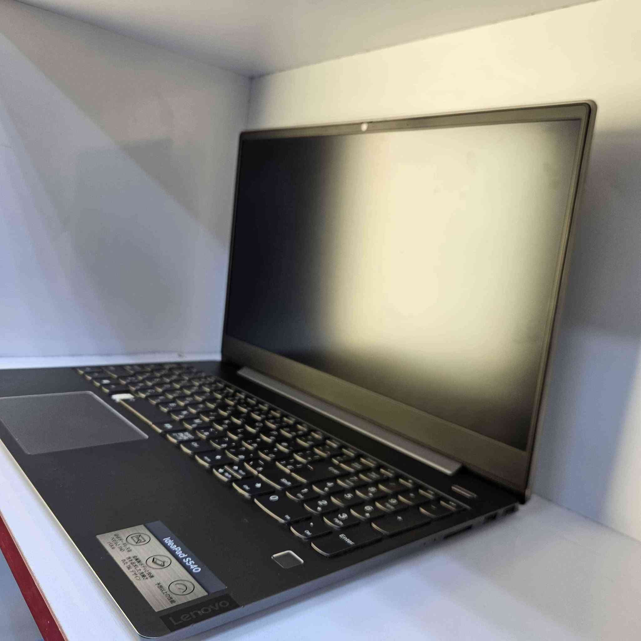Lenovo ideapad s540
I3 8U
12GB DDR4
256GB SSD
15.6FHD
INTEL UHD 620 6GB
BATTERY :  💯%
الملاحظات : نقص زر أضافي مو زر اساسي موضح بالصور
ملحقات وياه ماوس وماوس باد
شاحنه واير شحن جنطه هدية مقدمه من المحل

السعر واصل شامل كامل : 230الف
تواصل على الرقم *********** بغداد, العراق
