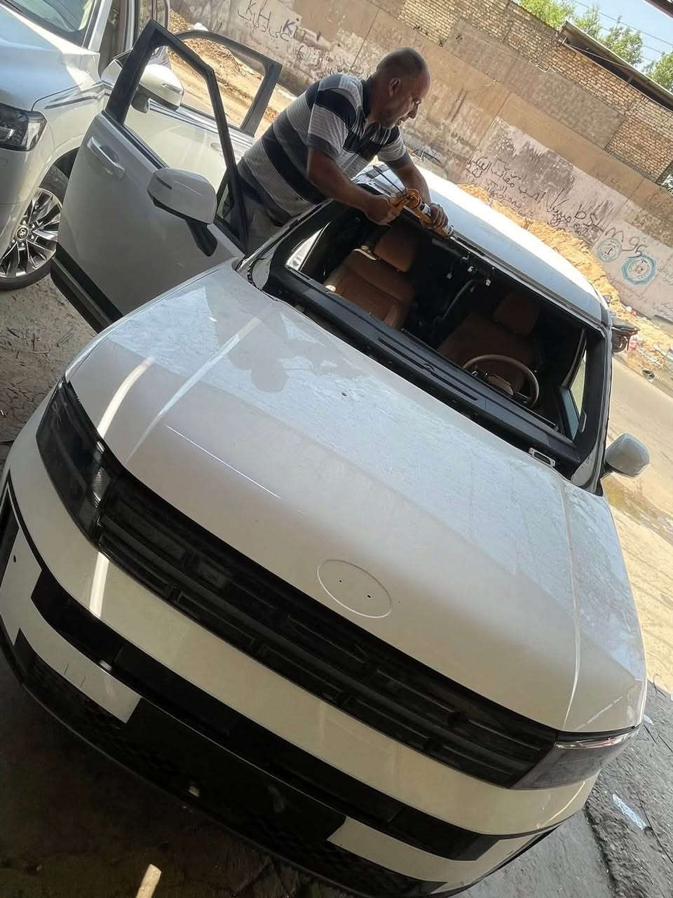 🚘 جام سيارتك يحتاج تبديل؟ إحنا نجيك لمكانك!
محلات عبد لزجاج السيارات

نوفر جميع أنواع زجاج السيارات الحديثة والقديمة بأسعار مناسبة وشغل مضمون 👌

🔹 جام أصلي وتجاري

🔹 جام بلورايز عاكس لأشعة الشمس

🔹 فتح وتركيب بأحدث الطرق

🔹 تنظيف الدشبول بعد رفع الجامة

🔹 سليكون حراري مقاوم

🔹 خدمة تبديل موقعي داخل بغداد مجاناً

🔹 توصيل لجميع محافظات العراق

📍 موقعنا: بغداد – قرب الشيخ عبد القادر

📞 للحجز: ***********

اتصل والباقي علينا 🚗🛠️

محلات عبد – ثقة بالجام وضمان بالشغل
