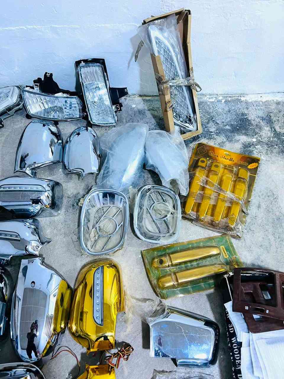 🚗✨ مجموعة من إكسسوارات ومواد تزيين السيارات
✅ جميعها جديدة وبجودة ممتازة
💰 بأرخص الأسعار
📦 البيع بالجملة فقط
🏪 خاص بأصحاب المحلات والتجار
🚚 يوجد توصيل لجميع المحافظات

📲 للطلب والاستفسار عبر الواتساب:
***********
