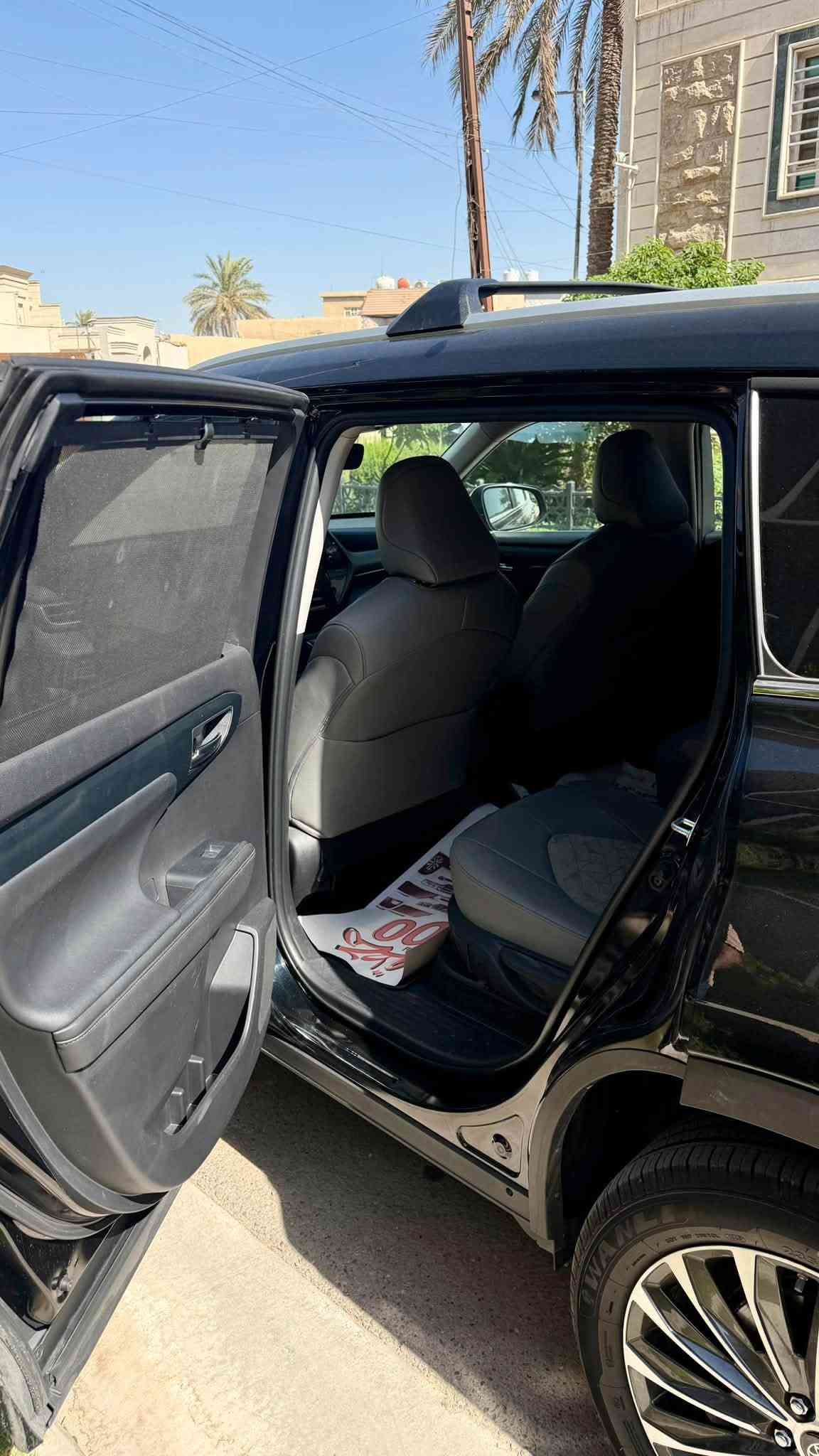 السلام عليكم
هايلندر 

Toyota Highlander
2023
كلين تايتل
هايبرد
26.000km
XLE
تحويل مباشر بأسمي 
عنوان السيارة بغداد الجادرية 
اي استفسار ***********
السعر / 34000$
