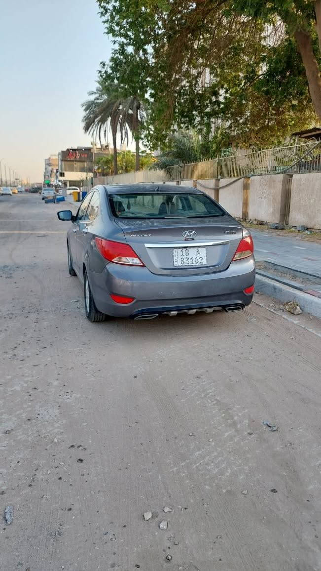 السلام عليكم 
هونداي اكسنت ١٦خليجي محرك ١٤٠٠ ماشية ١٦٦ صبغ قطعتين بدون دواخل دحجات فقط سيارة محرك كير خير من الله تبريد ثلج حدادية تمام مكاني بابل المركز للتواصل *********** حلة, بابل
