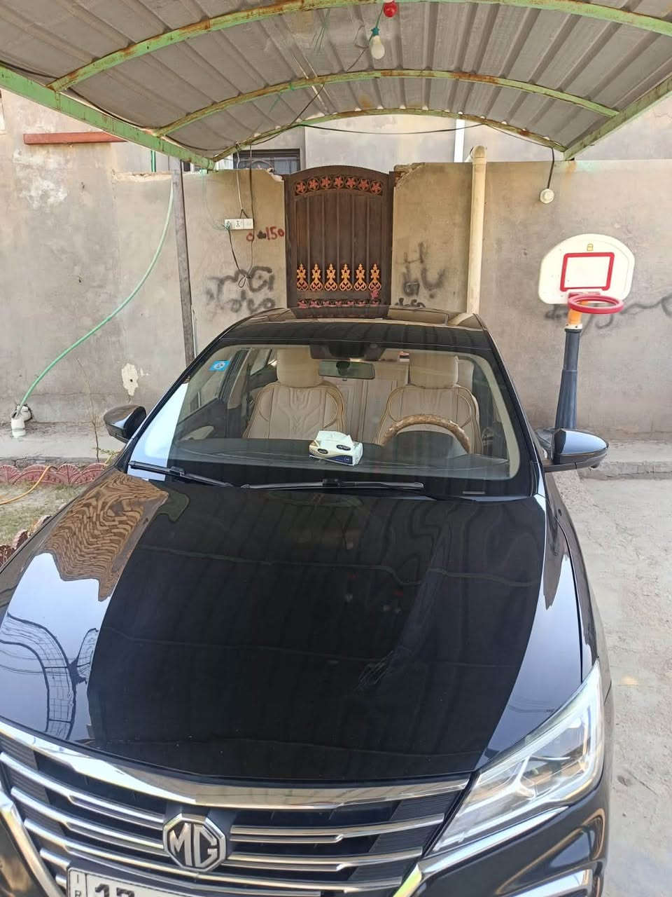 MG موديل 2022
فول مواصفات بصمه فتحه شاشه كبيره تحكم اربع جهات بصمة بيبان تبريد تدفئه حداديه قبل اقل الشهر مشتغلها تخم تاير جاهزه للاخير معوقين مثنى السياره كفاله عامه بيها بارد بسيط كلش يم قبق البانزين الباقي مكفول سياره عله ايدي ما متعوبه ابد 

السعر ١٠٠ وبيها مجال بسيط كلش

مكان السياره ذي قار الغراف ***********
