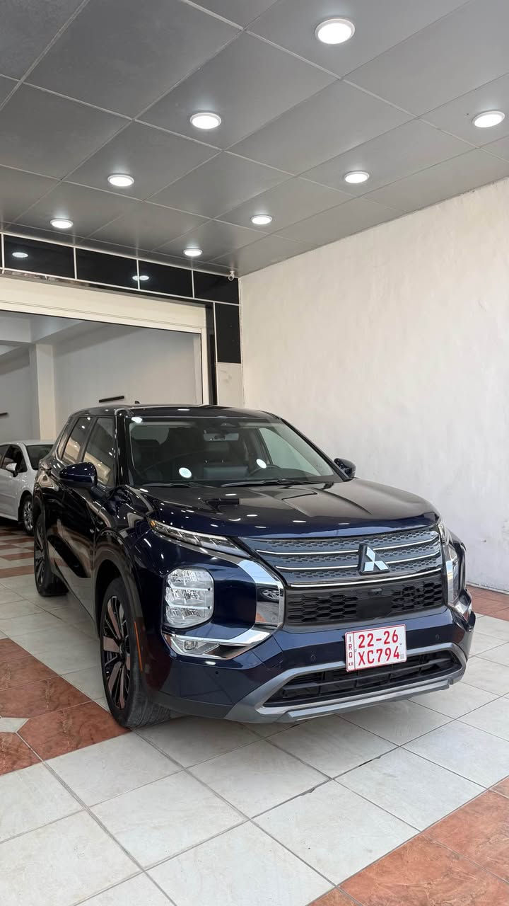 Mitsubishi Outlander 2025 clean title
فول مواصفات بدون فتحه سقف (دبل اكسل 4x4 )
مواصفات: (٧ راكب  بصمه شاشة  5 كاميرات  وشحن وايلرس 
كشنات جلد و هيتر - ستيرن هيتر بردات خلفي كشن خزن شغال سماعة harman 
سندوق شفت  بريك بصمه ويل كب كروم
رادار امامي و جانبي و خلفي  لايت ليد LED …)
محرك: 2.5  ماشية :(14 الف كم)
(سيارة بدون صبغ مكان واحد pdr بدون ارباك )
سعر :(198 ورقة بيها مجال ) 
مكان سيارة : ( دهوك ) ***********☎️ دهوك, العراق
