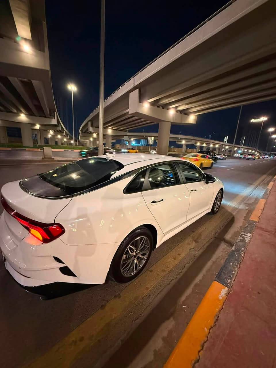 K5 خليجي موديل 22بدون قطرة صبغ
محرك 2000 دووش

كير AT

كشنات جلد ابيض

مود درايف 5 وضعيات قيادة

مثبت كروس سرعة

كشن كهرباء

لايتات كشاف ضباب

رادار امامي

رادار خلفي

مري شفط

حماية سرقة

آبل كاربلاي 

تبريد امامي خلفي منفصل

فتح صندوق ذكي عند الاقتراب 

ترحيب اثناءءتشغيل سيارة

كامرة داش كام داخلي وخارجي امامي خلفي

حساس ضغط الاطارات

ABS مانع انزلاق

سيارة خير من الله كلش نضيفة وجديدة مال جناي 

مكان شارع بغداد الربيع الحرية

 السعر 165  وبي مجال لشراي

رقم اربيل وسيارة بأسمي تحويل ثاني يوم 

رقم هاتف ***********
