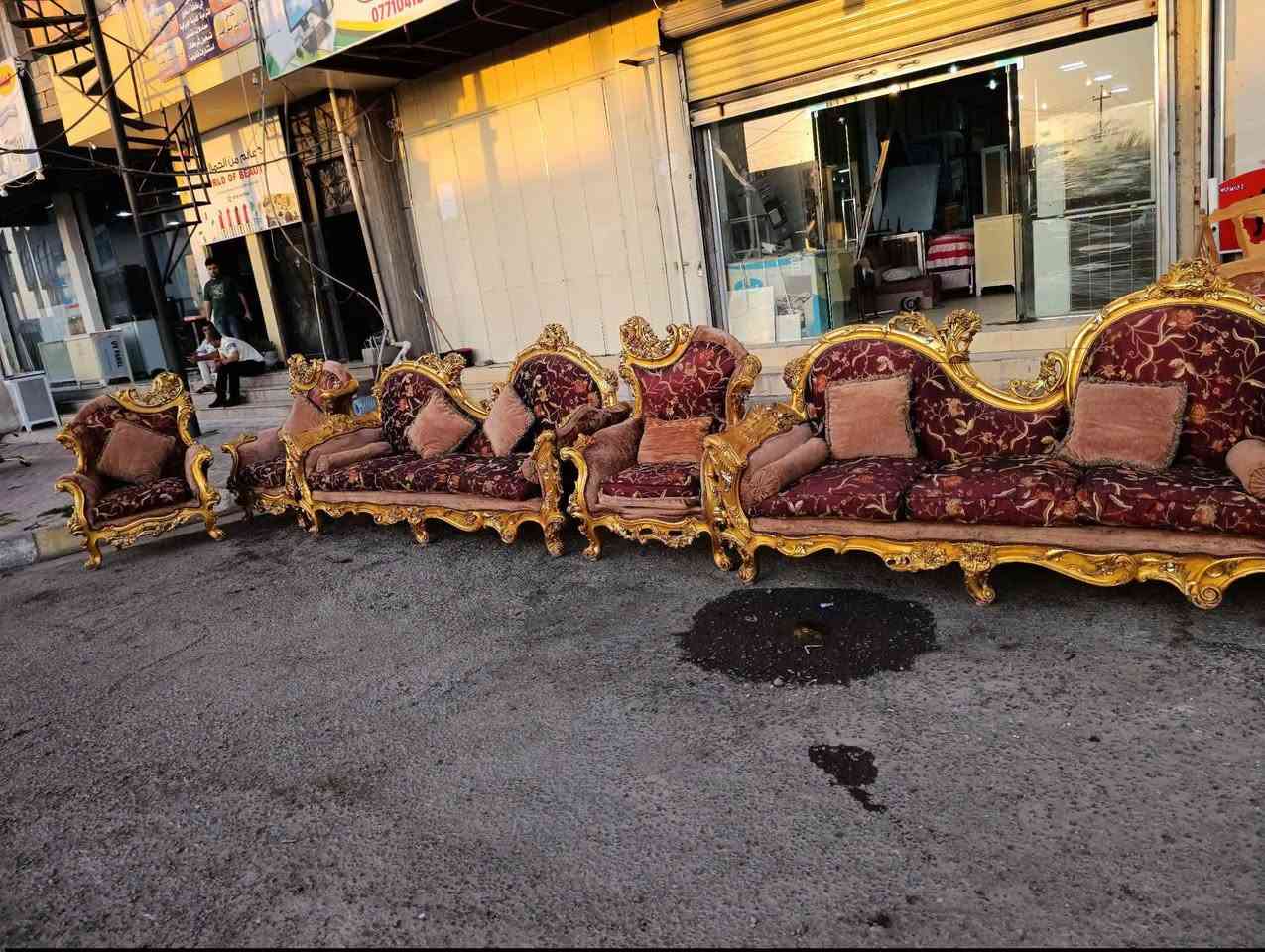 للبيع تخم مصري 6قطع 10مقعد بيع سريع 🚙
سعر 400قفل 🏃🏃 مستعجل عليها 🏃🏃🏃
عنوان تكريت شارع الزهور مقابيل كليه التربيه للبنات 
للاستفسار. ***********
