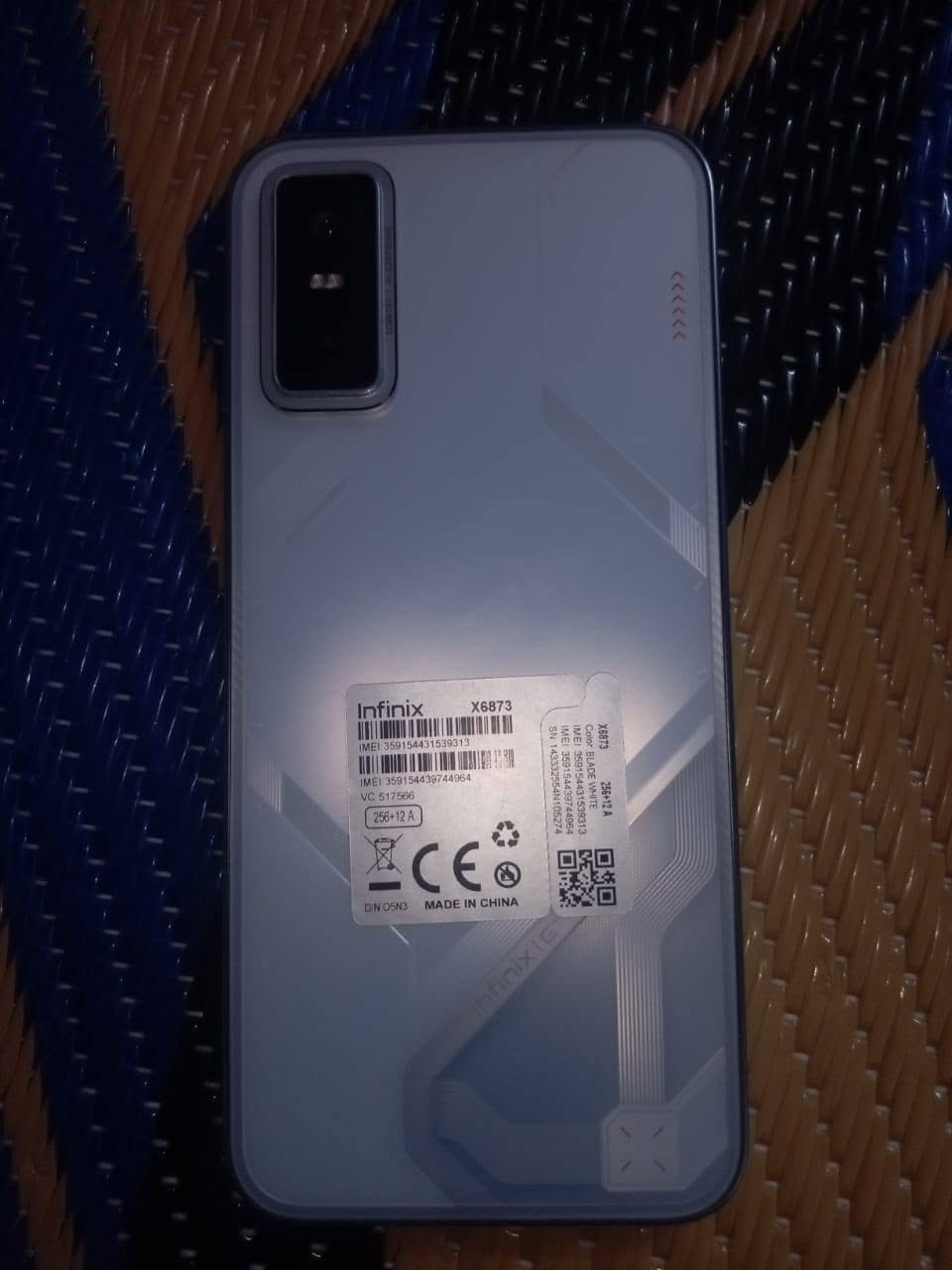 جهاز للبيع
اخو الجديد نضافه 100٪
🛑موصفات الجهاز🛑
الذاكره 256
كاميرا  120 فريم مع 4k 

بطارية 8400
سرعة شحن 45W

ملاحضه الجهاز مع ملحقاته كامله.. 
السعر 380.لتواصل***********
