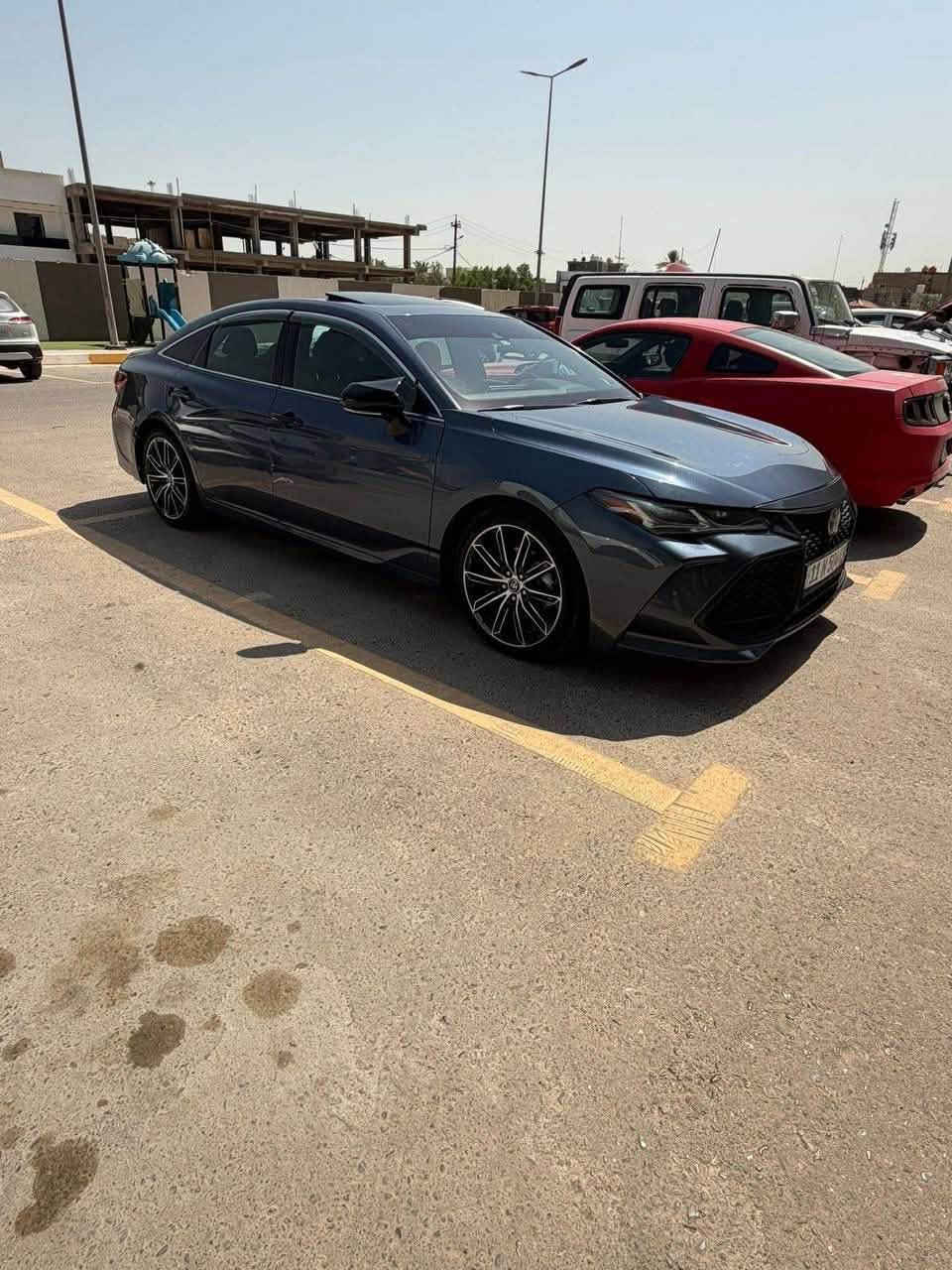 سلام عليكم
افلون  2020  Touring فوووول مواصفات  

محرك 3500 

داتة شو 

كشنات  الامامية تبريد + تدفئة 

الكشنات الخلفية تدفئة 

تبريد خلفي 

كراسي كهرباء 

ميموري كراسي 

رادرات من كل الجوانب 

حساس امامي 

حساس خلفي 

سلايد روف 

4 انظمة قيادة sport + sport plus echo normal 

كامرات محيطية من كل الجوانب 

توقف ذاتي 

هاند بريك بصمة 

اشاير بالمري 

ليتات الاماميه زنون بلاد 

البك لايت لد بلادي 

نظام صوت JBL 

شاحن تلفون واير ليس 

تشغيل عن بعد 

تحكمات ستيرن من كل جهات 

مثبت سرعة

شفتات كير بالستيرين

تحديد مسار  

وبعد بيها مواصفات ماشية58 الف mi 

حادثها جاملغ وباب السايق فقط وباب خلف السايق مباوك لون ويه باب السايق  بدون لغد وبدون شواصي  وهذا رقم الشاصي الي يحب يشوف صور الحادث 4T1HZ1FB2LU039348

***********

رقمها بغداد تحويل ثاني يوم السعر 21500
