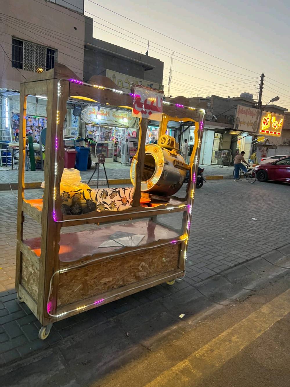 عربانه مع ماكنه حب +ماكنه شاميه وحتى جبس وهواي شغلات كامله اضائه كهربائيات نشره ميزان كامله مكمله اغسلها وفتح مكانها بغداد البياع حي العامل سعرها350