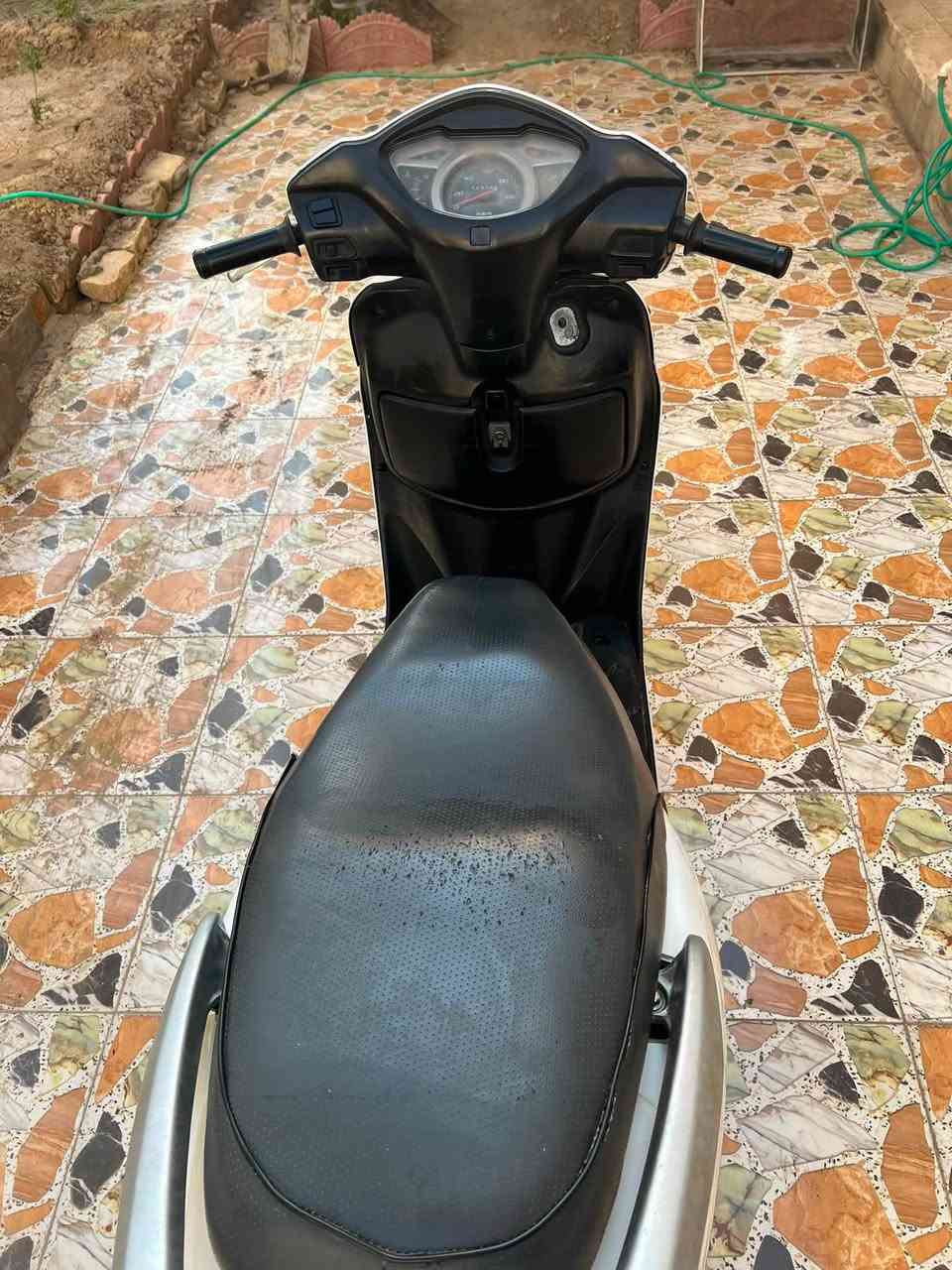 سلام عليكم دراجه ليدي مفتوحه اول فتحه نضيفه السعر 800 الف والتفاصيل على الرقم ***********
