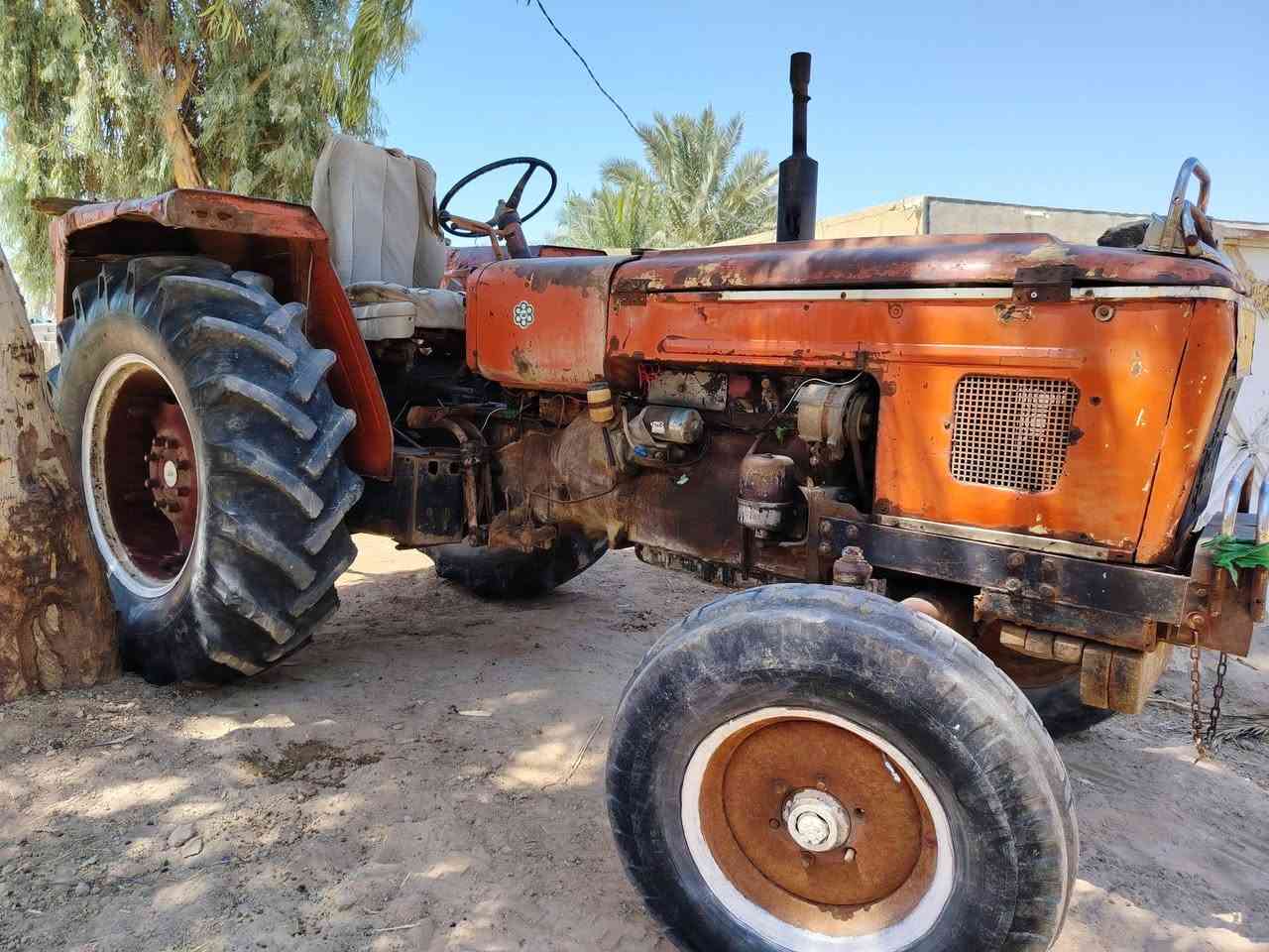سلام عليكم مكينة عنتر البيع موديل 83مكينة بدون مداور جاهزة من كير وبم ومحرك وجهاز رفع وباتري جديد وبريك مكينة نكرة سلف  السعر 3500 وبيه مجال لاتصال على الرقم ***********مكان ديوانية غماس
