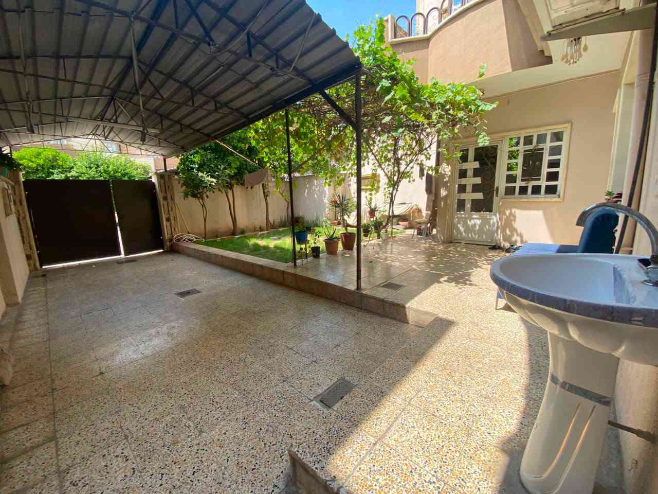 حي الصديق الاولى • ٢٠٠م • واجهه ١٠