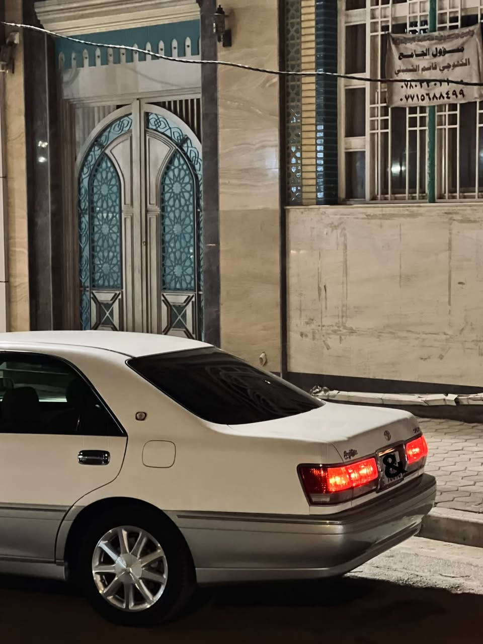 السلام عليكم 
ملكه للبيع رقم بغداد تسجيل جديد قرار 48 شرط المداور ثاني 
كصتين مكفوله من الضربه والنقل  
مديل 2002
تبريد ثلج ❄️
ويل نجمه أصلي تخم تاير جديد
حداديه امامي خلفي جديد
دكمتين
تحوير الجوه نجف فوك امارات دشبولها حلو 
مكينه vvt.i جديده هستوني مصعدها 
السياره جديده بمعنى الكلمه
مكان السياره النجف 
السعر 93 وبيها مجال بسيط
***********
