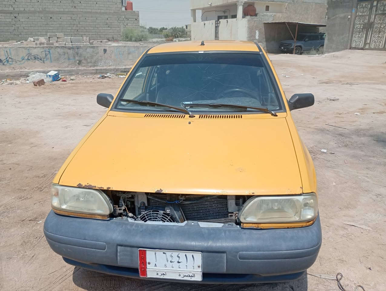 السلام عليكم سايبه للبيع موديل 14 تخم تايرات كله جديد دواخل حلوه تبريد ثلج الثانويه تنتهي انتهي بال 27 سياره جاهزه من كل شيء طقها سويتش وانا ما تروح روح مكاني البصره ابو الخصيب قرب ميناء بفلوس الرقم التواصل***********
